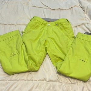 Burton older girls ski pants, Large